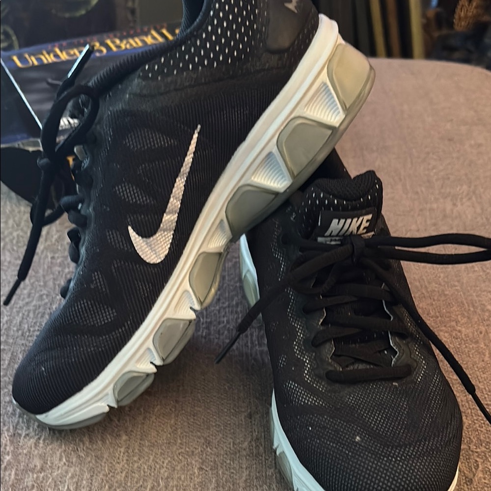Nike Neutral Ride Athletic Running Shoes
